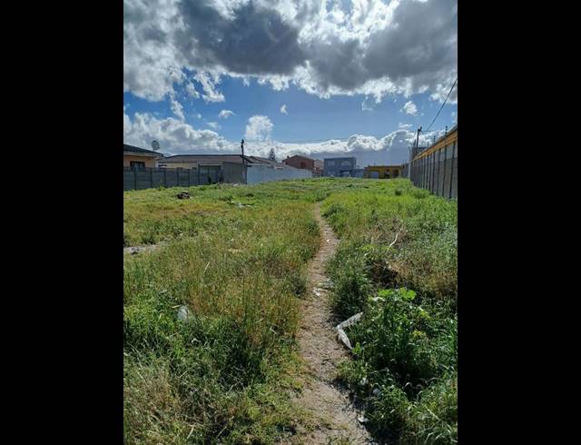 LAND FOR SALE IN GRASSY PARK